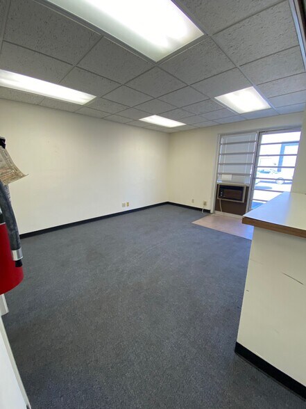 More Photos Of 4203 Coronado Ave, Stockton Warehouse For Lease