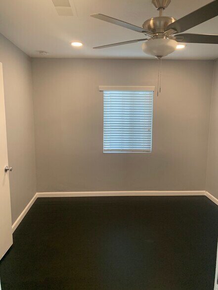 More Photos Of 3917 Stockdale Hwy, Bakersfield Medical For Sale