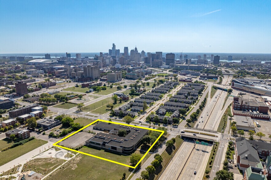 More Photos Of 3550 John C Lodge Fwy, Detroit Schools For Sale