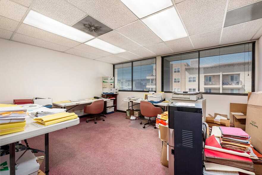 More Photos Of 333 W Broadway, Long Beach Medical For Lease