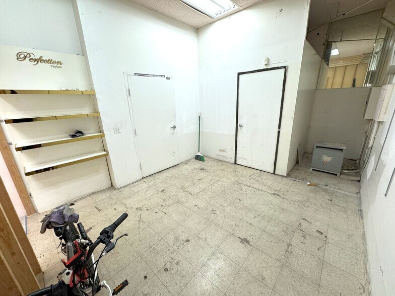 More Photos Of 1100 Wall St, Los Angeles General Retail For Lease