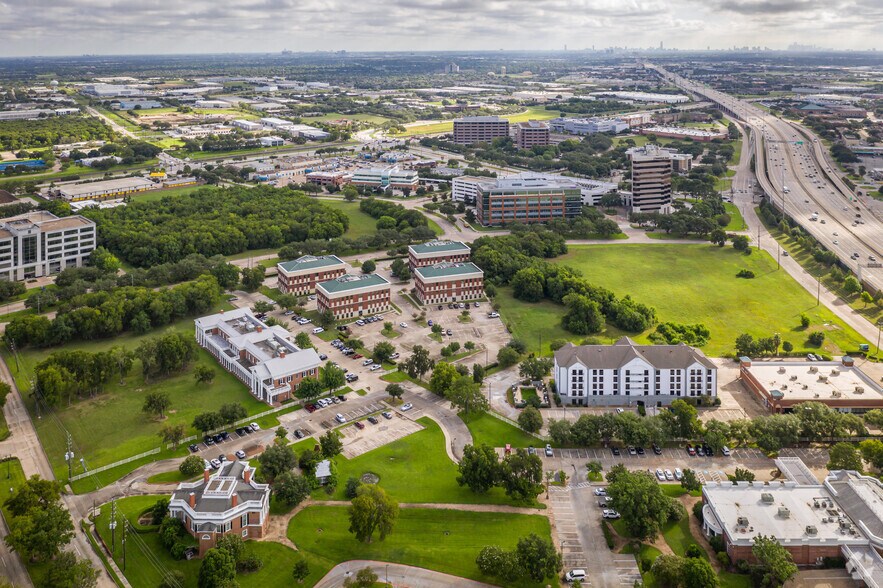 More Photos Of 52 Sugar Creek Center Blvd, Sugar Land Office For Sale