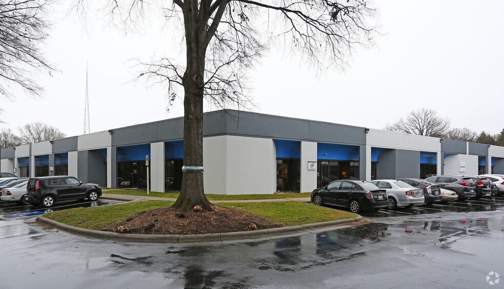 More Photos Of 4301 Stuart Andrew Blvd, Charlotte Light Distribution For Lease
