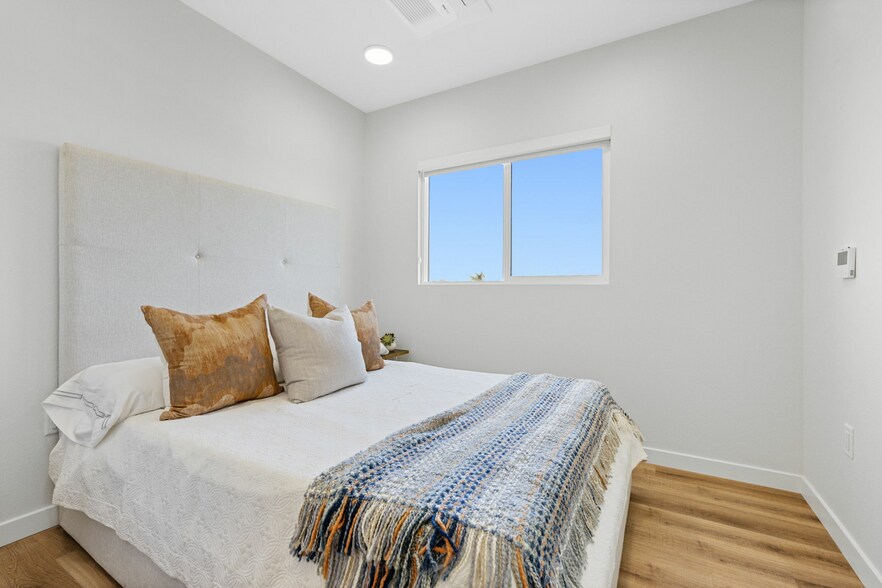 More Photos Of 3943 Oregon St, San Diego Apartments For Sale