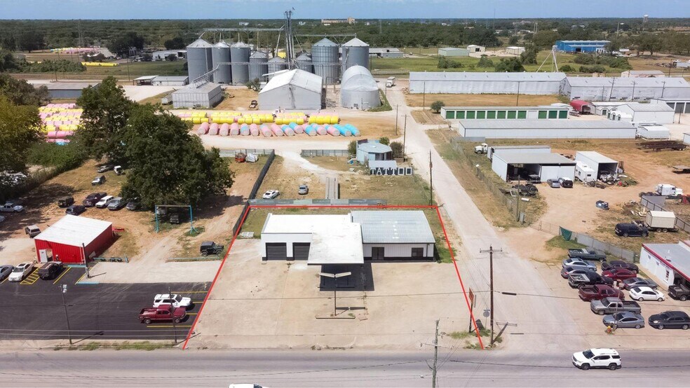 More Photos Of 623 N Richmond Rd, Wharton Auto Repair For Sale