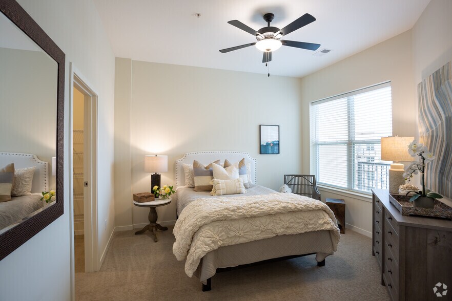 More Photos Of 6201 Johnson Dr, Mission Apartments For Lease