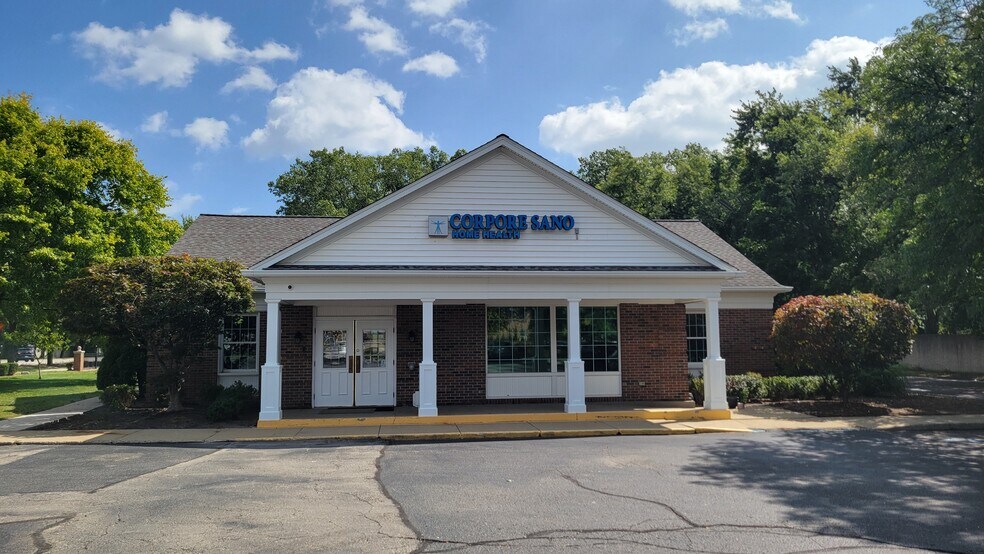 Primary Photo Of 39475 Ann Arbor Rd E, Plymouth Bank For Lease