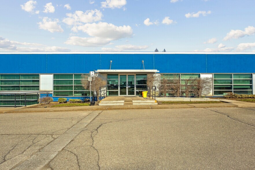 More Photos Of , Toronto Unknown For Sale