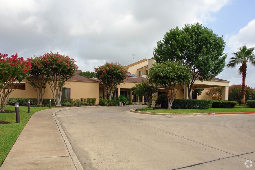 Primary Photo Of 8615 Broadway, San Antonio Hotel For Sale