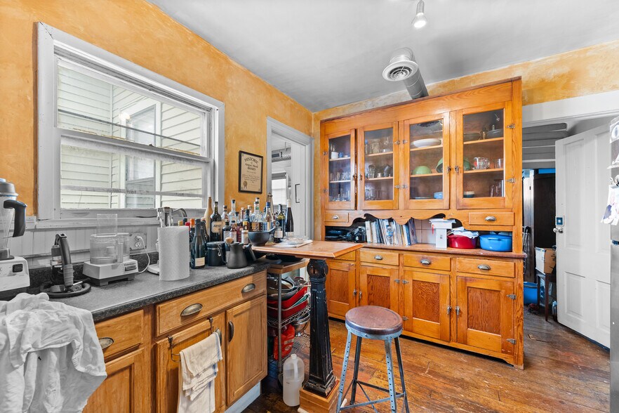More Photos Of 212-220 Grant St, Buffalo Apartments For Lease