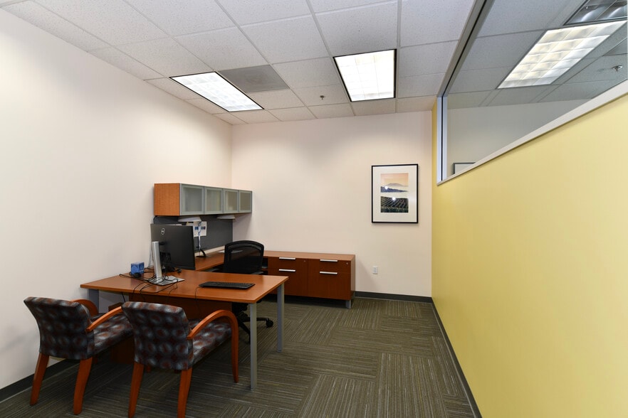 More Photos Of 899 Adams St, Saint Helena Office For Sale