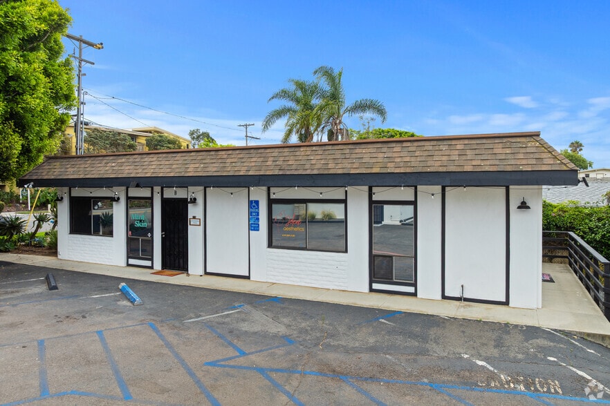 More Photos Of 3039 Jefferson St, Carlsbad Office For Sale