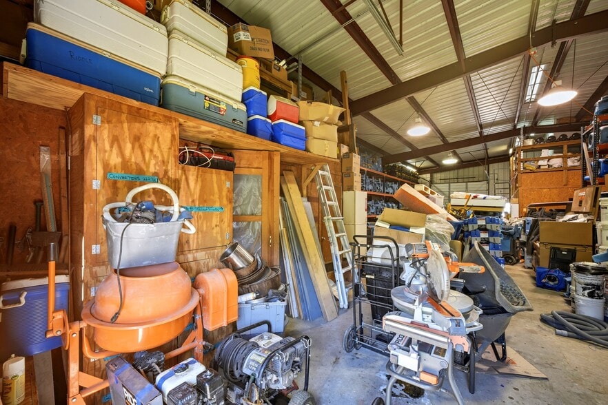 More Photos Of 1309 Illinois Ave, South Houston Warehouse For Sale