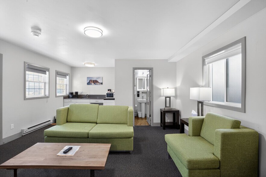 More Photos Of 220 Midland Ave, Basalt Hotel For Sale