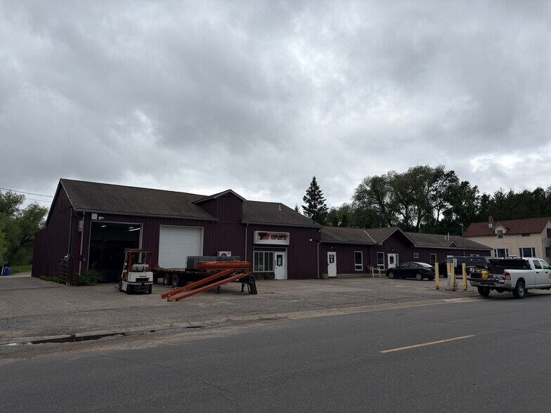More Photos Of 3219 19th Ave E, Hibbing Manufacturing For Sale