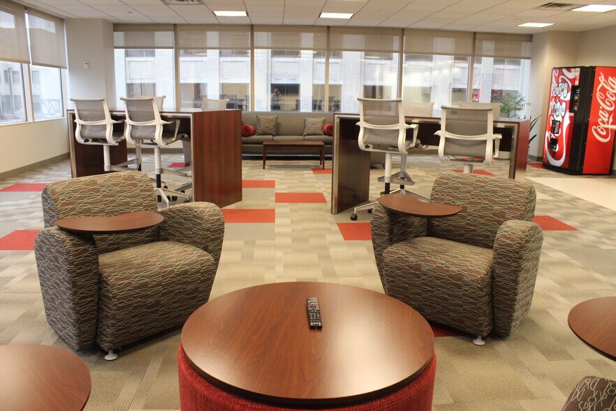 More Photos Of 462 S Fourth St, Louisville Office For Sale
