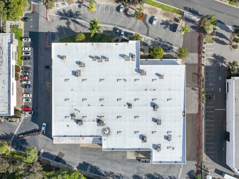 More Photos Of 2465 Ash St, Vista Manufacturing For Sale