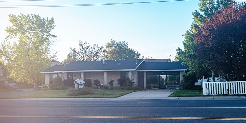 Primary Photo Of 325 E Gordon Ave, Layton Office Residential For Lease