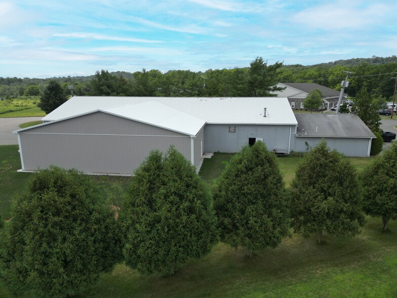 More Photos Of 20 Wilson Dr, Sparta Light Distribution For Sale