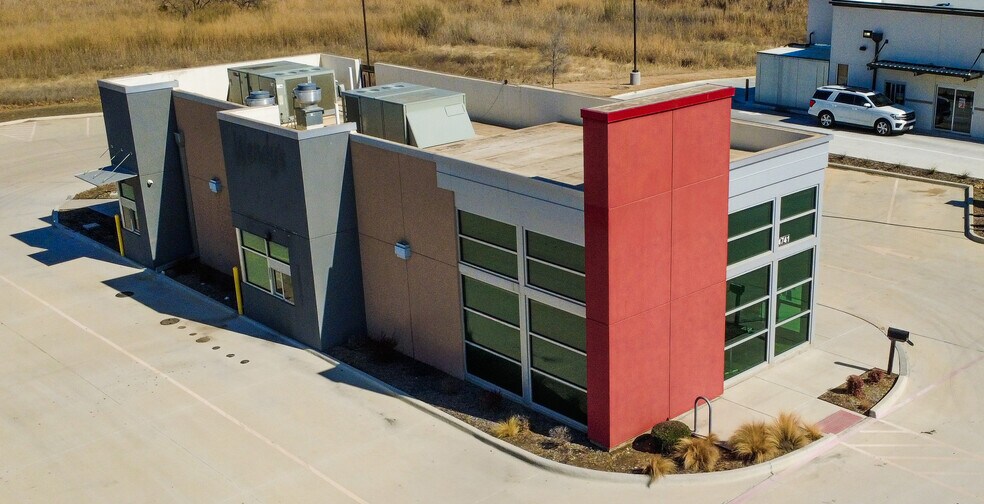 Primary Photo Of 4741 Golden Triangle Blvd, Fort Worth Fast Food For Lease