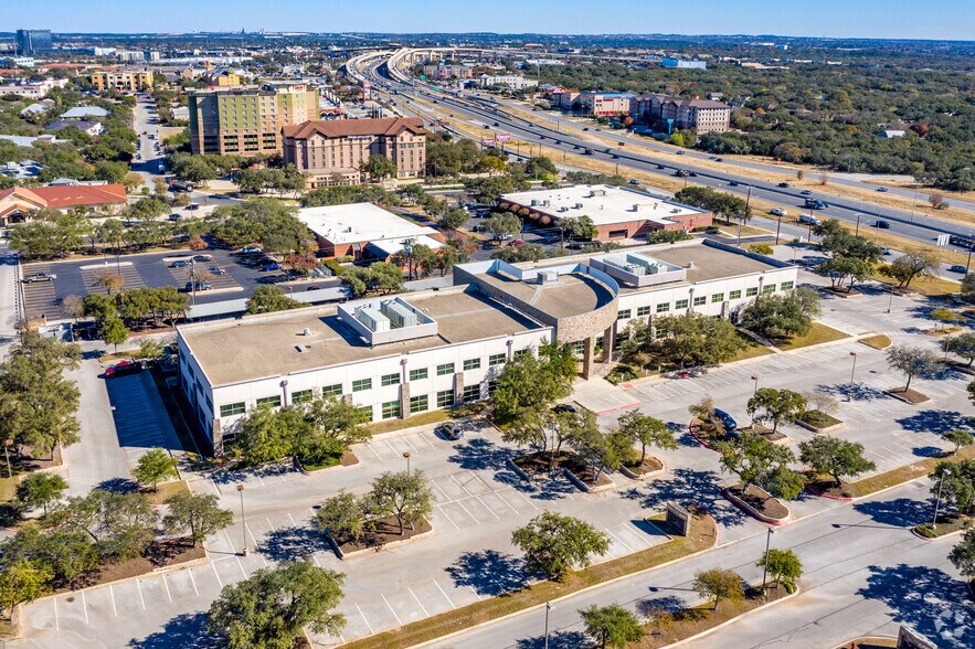 More Photos Of 227 N Loop 1604 E, San Antonio Office For Lease