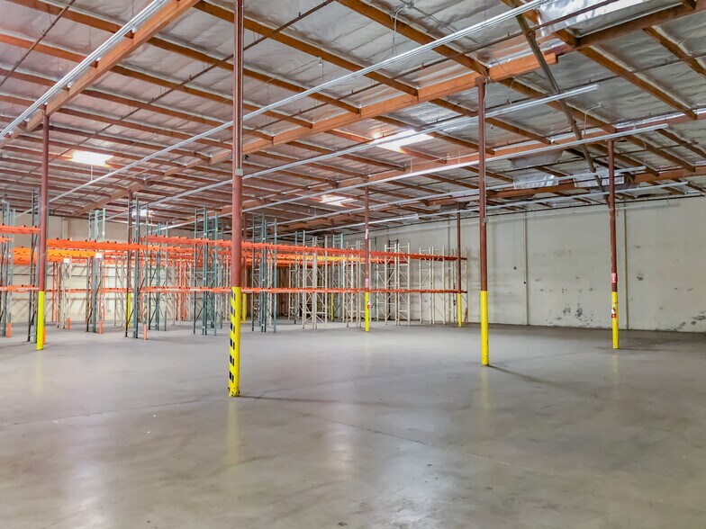 More Photos Of 7210 Dominion Cir, Commerce Warehouse For Lease