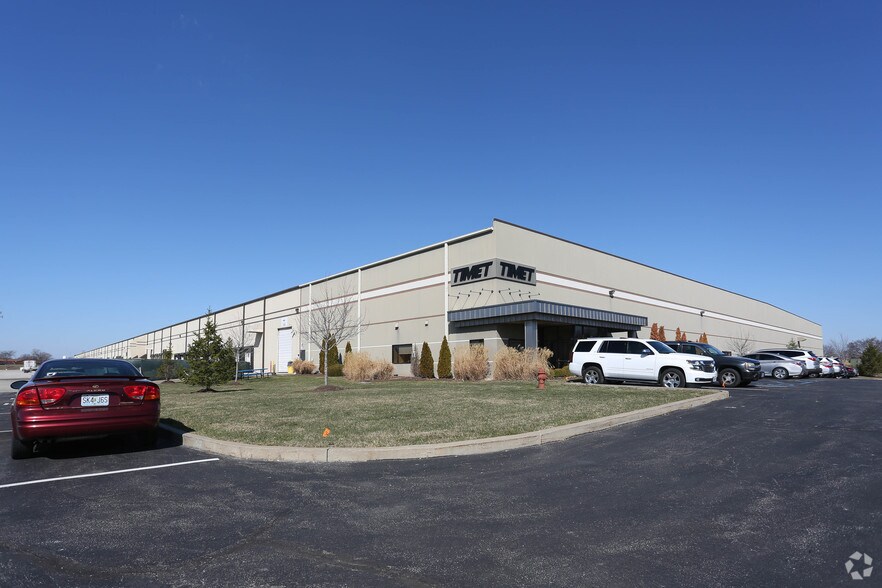 More Photos Of 1250-1290 Interstate Dr, Wentzville Warehouse For Lease