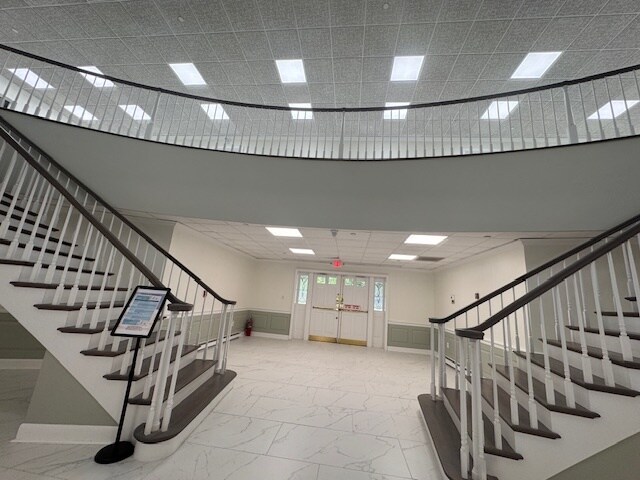 More Photos Of 1 Rossmoor Dr, Monroe Township Medical For Lease