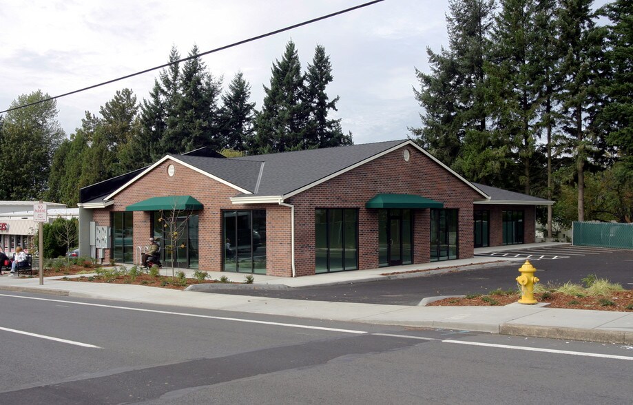 More Photos Of 21721-21739 SE Stark St, Gresham Freestanding For Lease