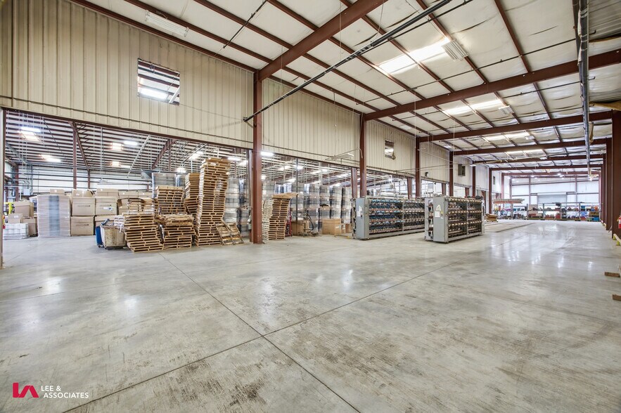 More Photos Of 101 Conyers Industrial Dr, Cartersville Warehouse For Sale