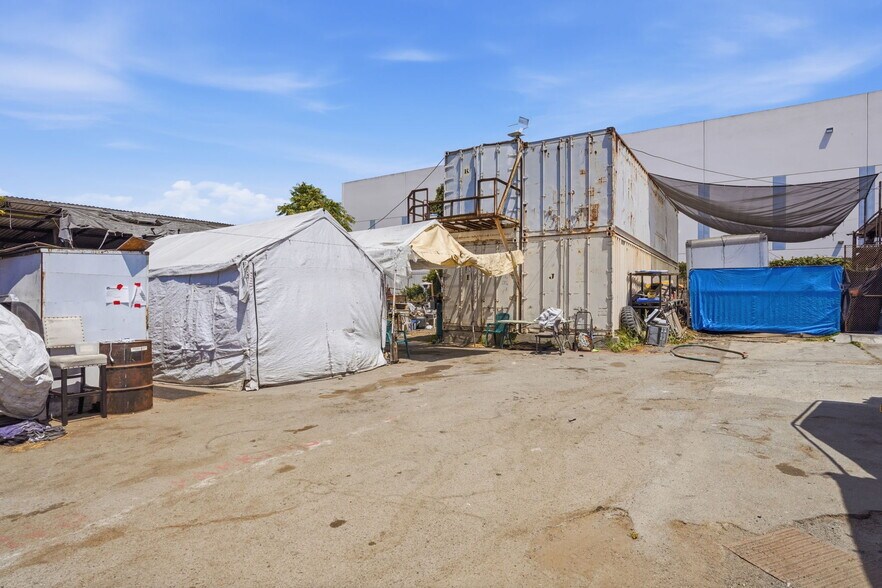 More Photos Of 1635 W 130th St, Gardena Contractor Storage Yard For Sale