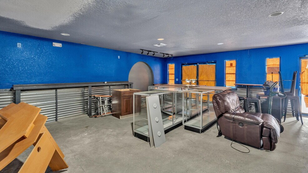 More Photos Of 4314 N Suncoast Blvd, Crystal River Office For Sale