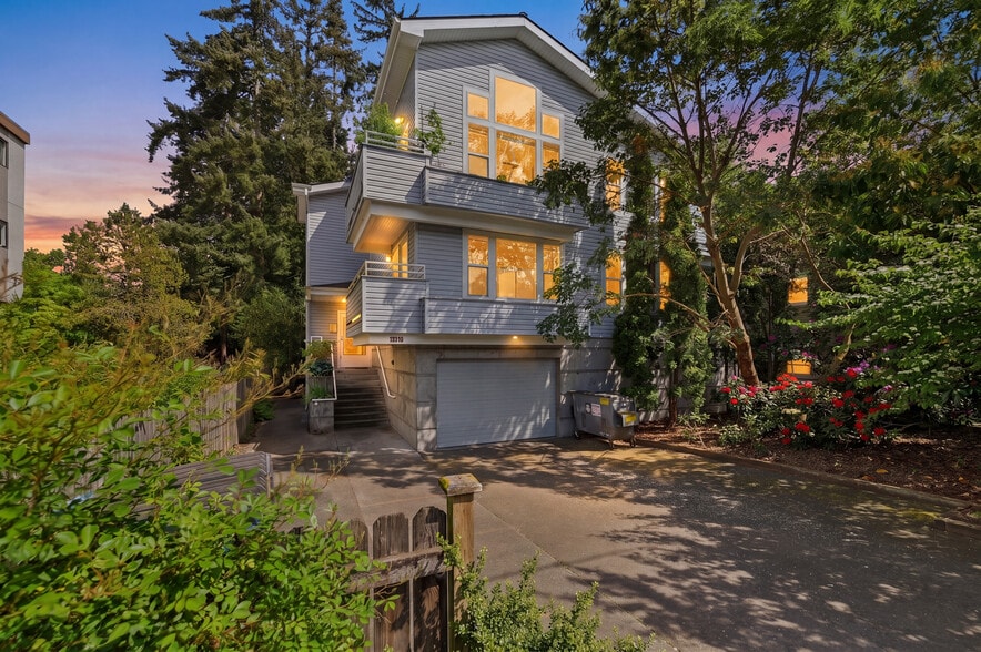 Primary Photo Of 13310 Greenwood Ave N, Seattle Apartments For Sale