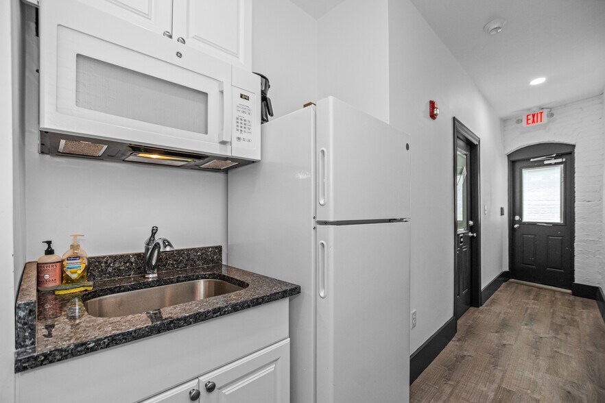 More Photos Of 5 Cross St, Malden Storefront Retail Office For Lease