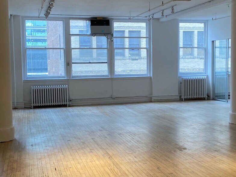 More Photos Of 28 W 27th St, New York Loft Creative Space For Lease