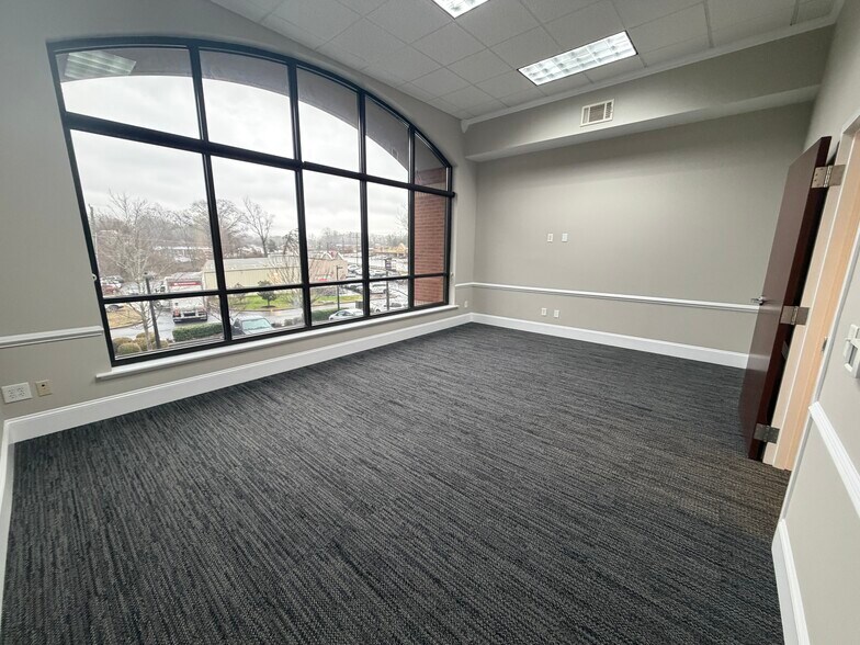 More Photos Of 501 Forest Ln, Clemson Medical For Lease