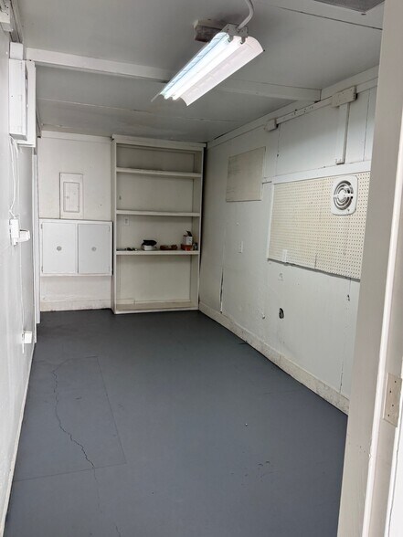 More Photos Of 14020 NW 19th Ave, Miami Warehouse For Sale