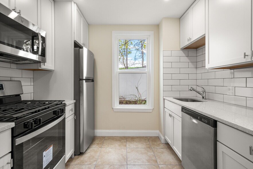 More Photos Of 10 Royal St, Boston Multifamily For Sale