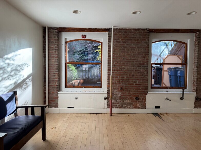 More Photos Of 15 Pierrepont St, Brooklyn Apartments For Lease