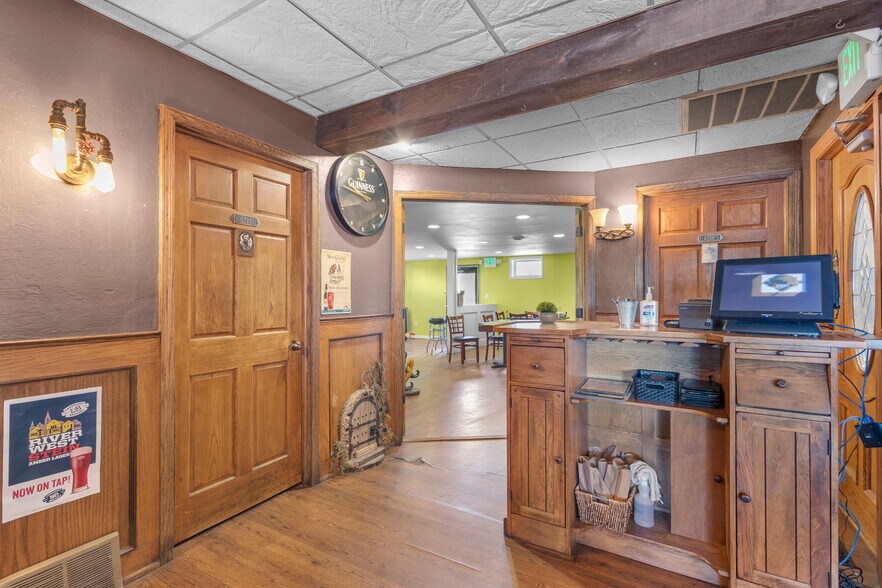 More Photos Of N4111 S Lakeshore Dr, Markesan Restaurant For Sale