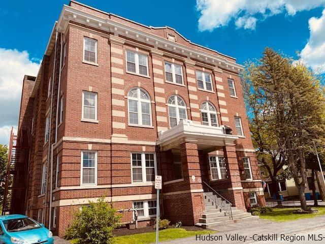 More Photos Of 236 Wall St, Kingston Specialty For Lease