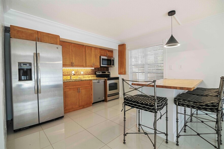 More Photos Of 1545 Miami Rd, Fort Lauderdale Apartments For Sale