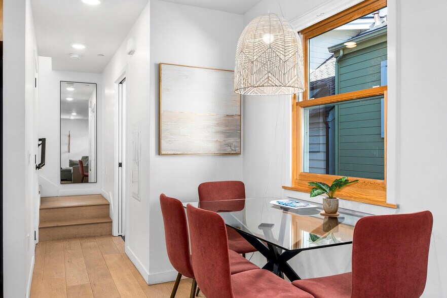 More Photos Of 208-210 Capitola Ave, Capitola Storefront Retail Residential For Sale