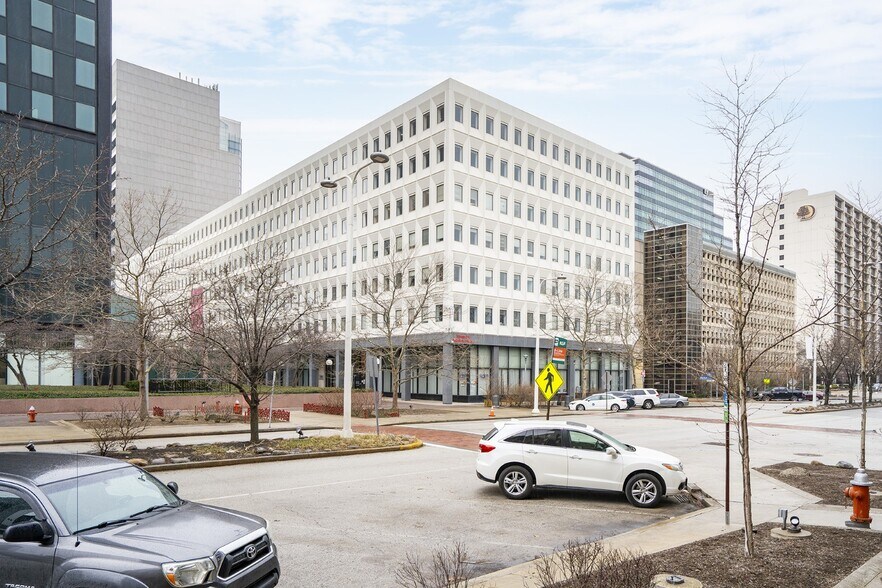 More Photos Of 55-75 Erieview Plz, Cleveland Office For Sale