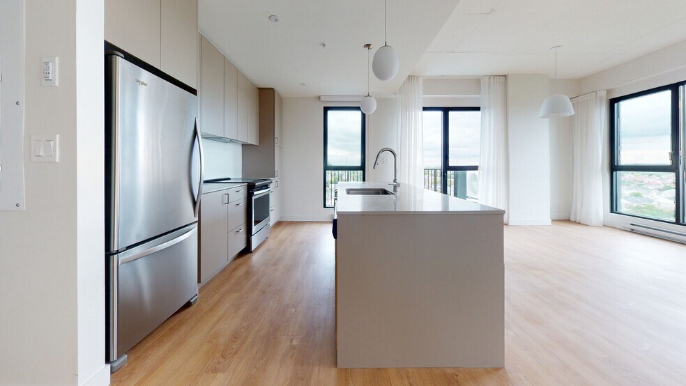 More Photos Of 8405 Pl Saint-Charles, Brossard Apartments For Lease