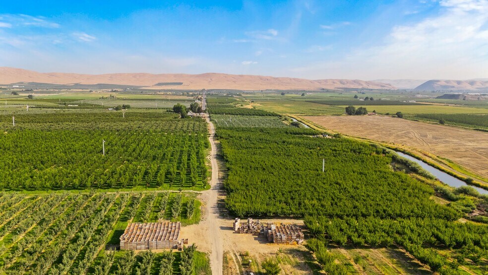 More Photos Of 2023 Riggs Rd, Wapato Land For Sale