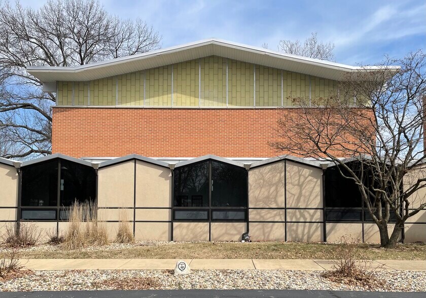 More Photos Of 2408 W Heading Ave, West Peoria Healthcare For Sale