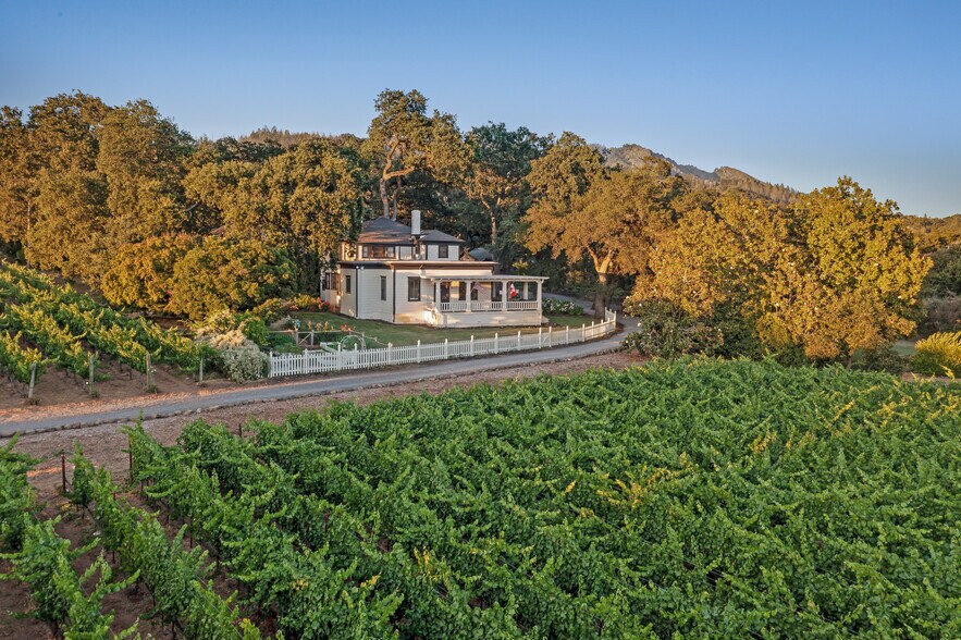 Primary Photo Of 125 Cristo Ln, Santa Rosa Specialty For Sale