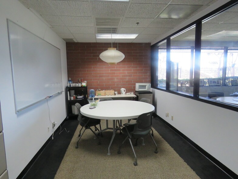 More Photos Of 2280 N University Dr, Newport Beach Office For Lease