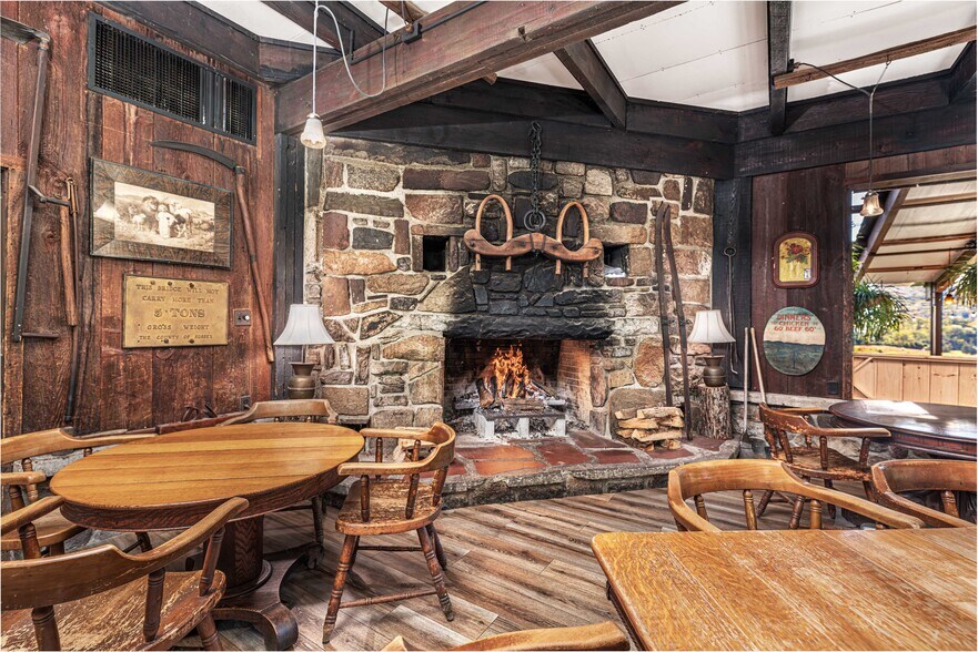 More Photos Of 7 National Park Service Rd, Layton Lodge Meeting Hall For Sale